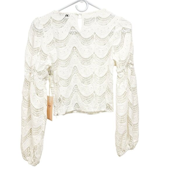 Bláshe Womens White Crochet Long-Sleeve Crop Top Size S - Picture 4 of 6